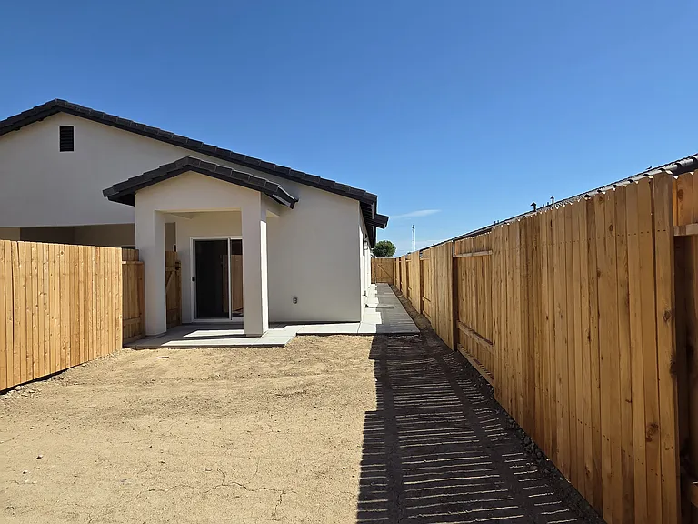 5106 Cohiba Ct #B — Photo 14
