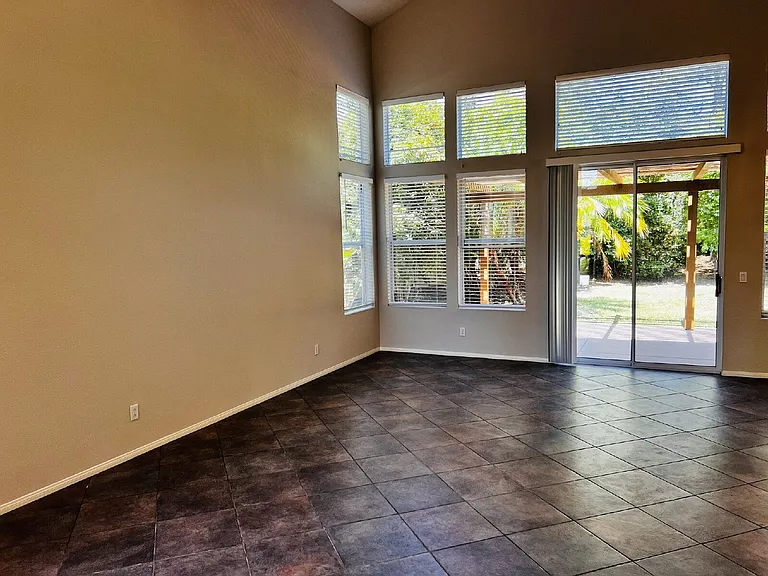 4984 Riding Ridge Rd — Photo 9