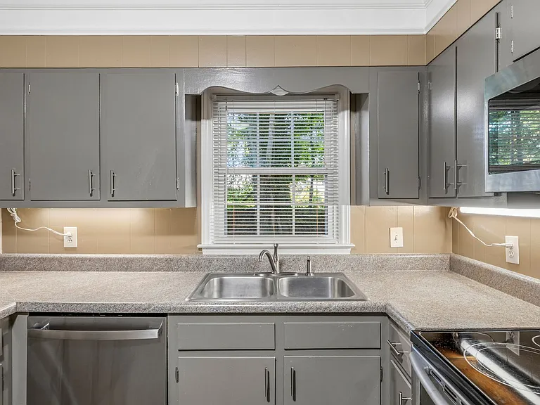 3905 Waterton Rd — Photo 13