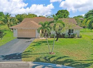 11372 NW 43rd Pl, Coral Springs, FL 33065