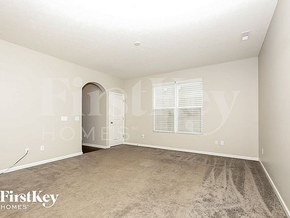 3rd image of 5609 Alliance Way