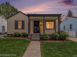 118 Andresen Ct, Hazel Park, MI 48030