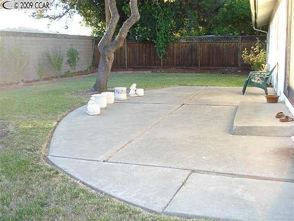 2nd image of 8668 Wicklow Ln
