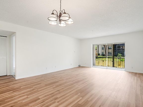 3rd image of 6201 N Falls Cir Drive #109