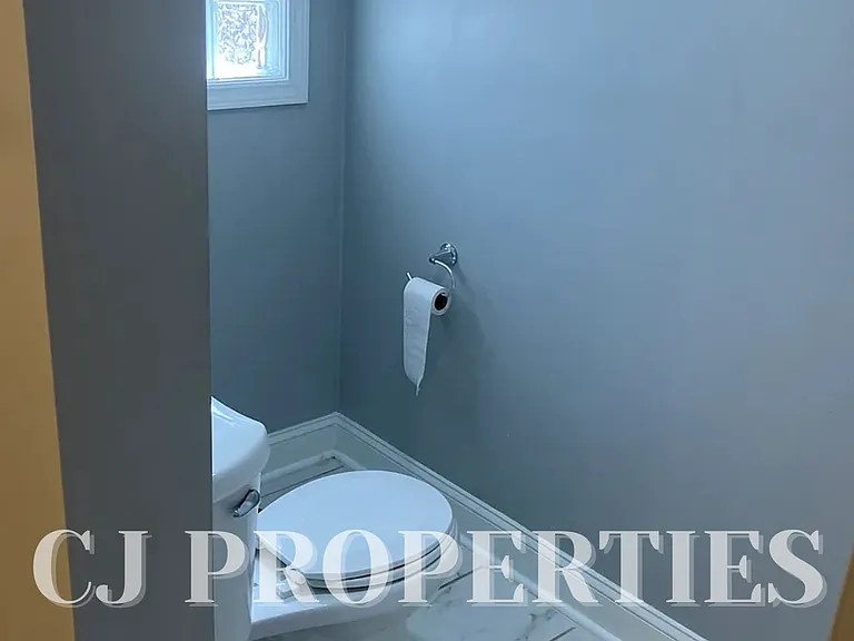 4841 Cane Run Rd — Photo 3