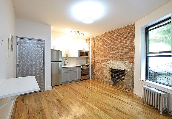 2nd image of 774 Franklin Ave APT 2C