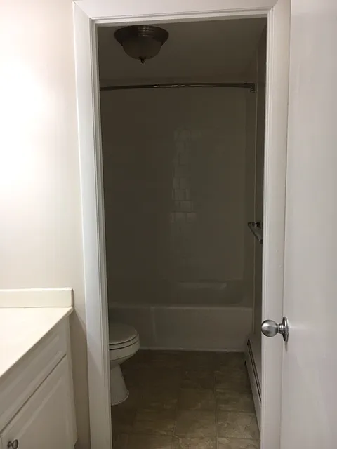 2 bed, 965 sqft, $1,995 — Photo 2