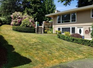 10038 NE 30th Pl, Bellevue, WA 98004