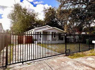 2260 NW 91st St #B, Miami, FL 33147