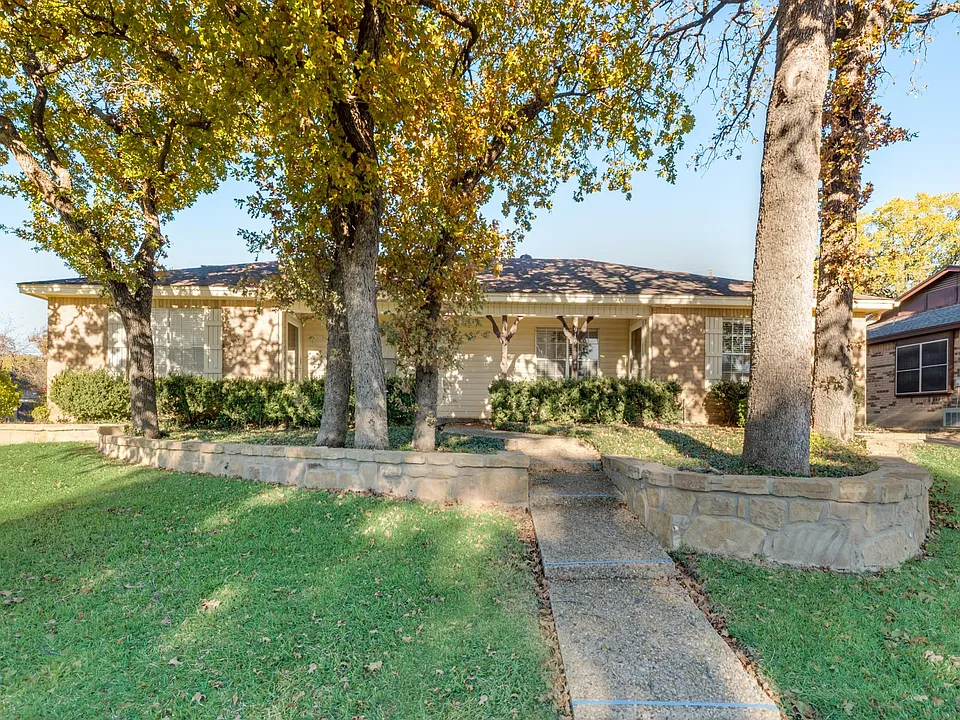 4919 Woodland Park Blvd