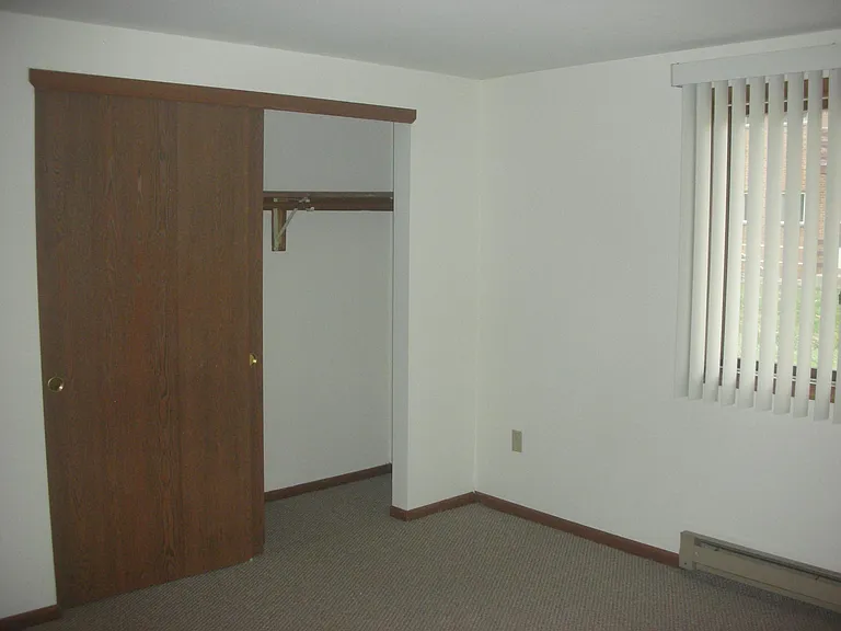 10700 W Grange Ave — Photo 5