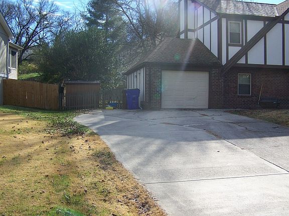 3rd image of 9326 Barrington Blvd