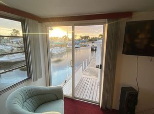 4500 Pine Island Rd NW #5, Matlacha, FL 33993