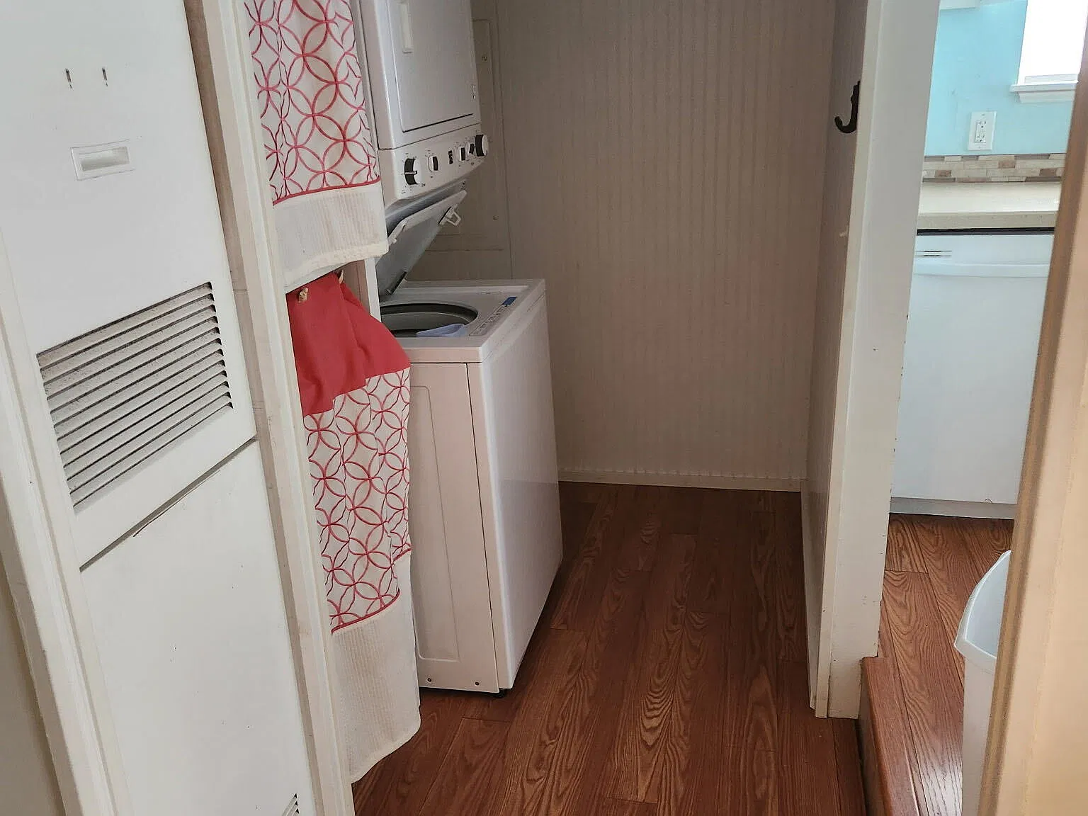 3 bed, 1200 sqft, $800 — Photo 4