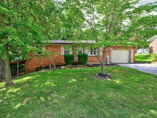 422 James St, Greenville, KY 42345