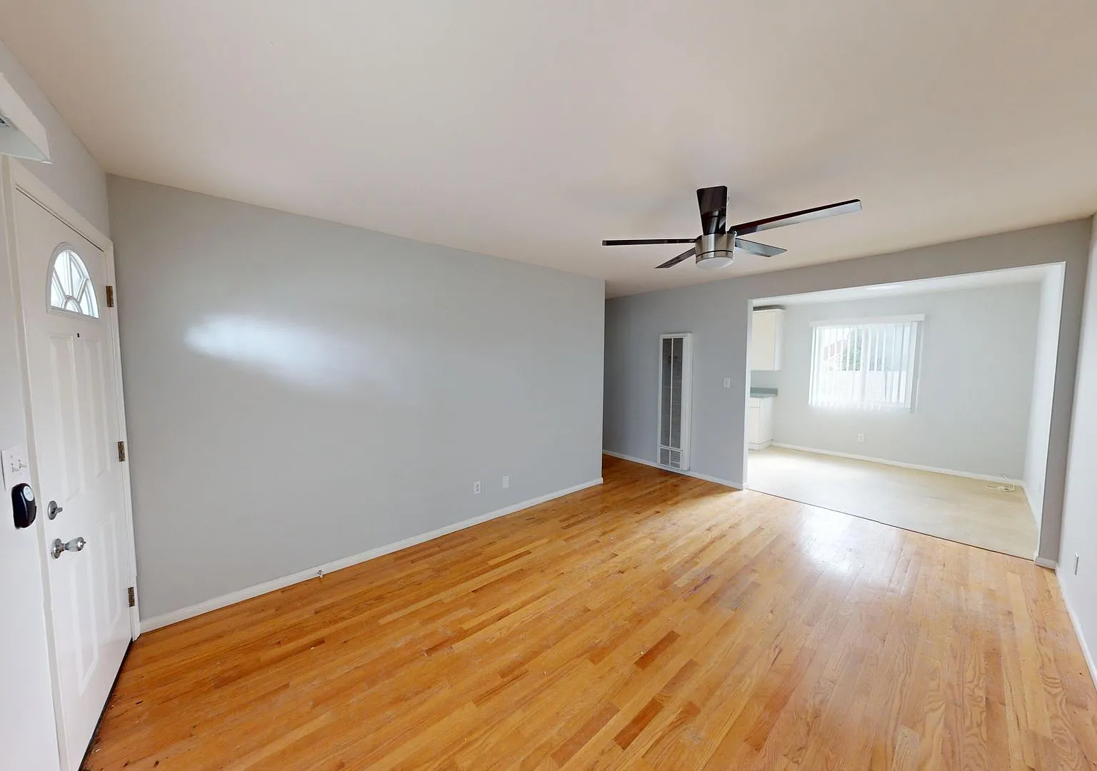 Belmont Apartments — Photo 3