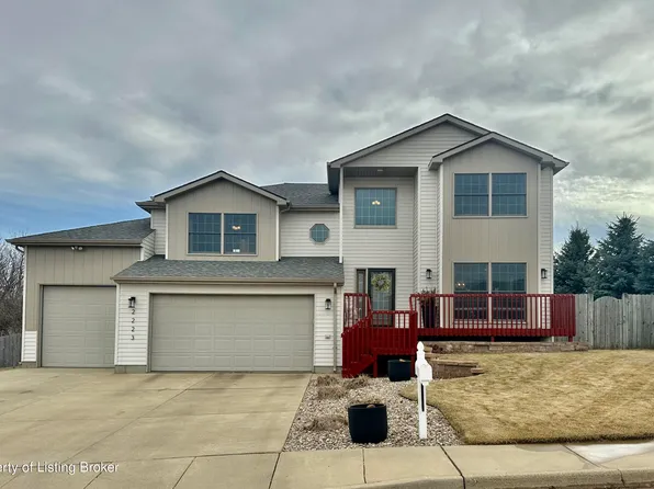 2223 6th St W, Dickinson, ND 58601