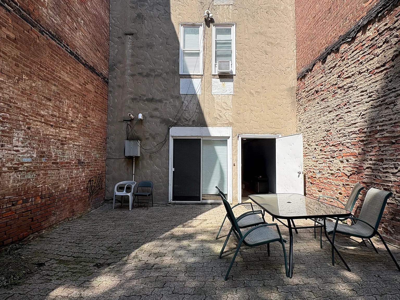 4 bed, 2223 sqft, $3,800 — Photo 1