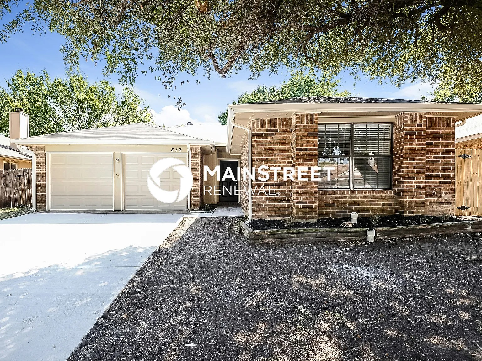 312 Valley Spring Dr — Photo 1