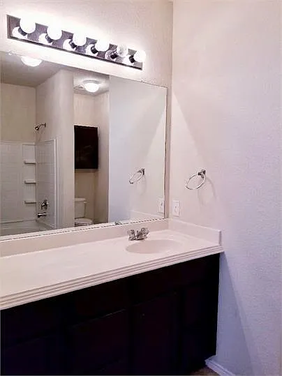 9185 Blackstone Dr — Photo 6