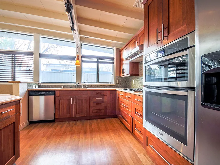 3502 Gibson Ave — Photo 17
