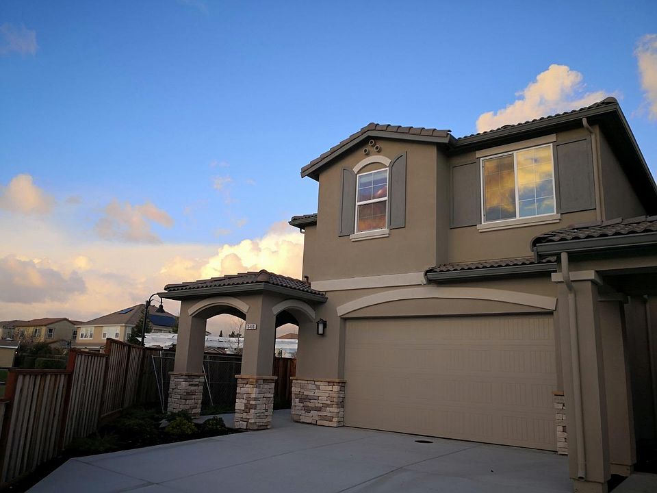 1st image of 16450 San Domingo Dr