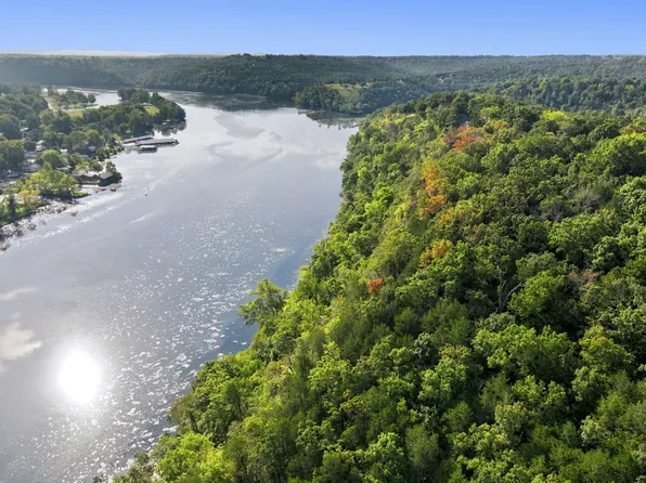 000 Peaceful Drive, Branson, MO 65616