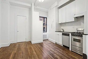 19 West 69th Street, #703