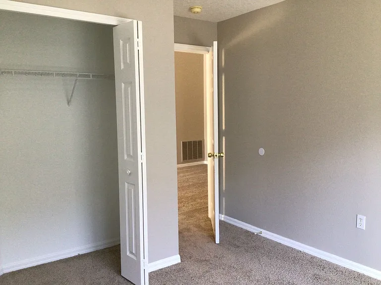 509 Hillcrest Dr — Photo 9