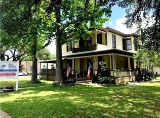 1203 Travis St, Columbus, TX 78934