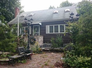 84 Glenellen Rd, West Roxbury, MA 02132