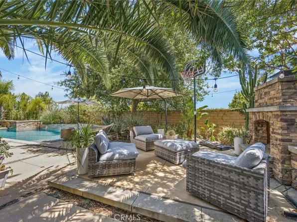 8394 Renwick Dr, Corona, CA 92883