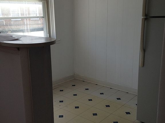 5th image of 7043 Lynford St