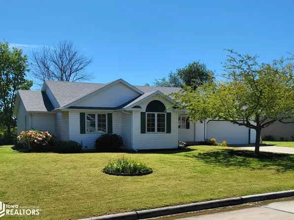 712 Oakwood Dr, Webster City, IA 50595