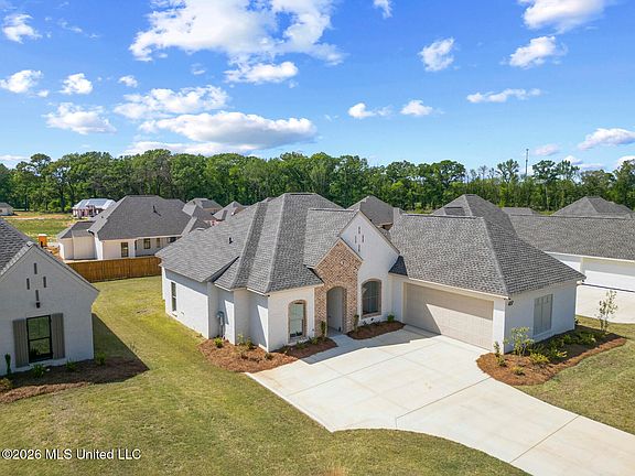 2nd image of 437 Aurora Cir