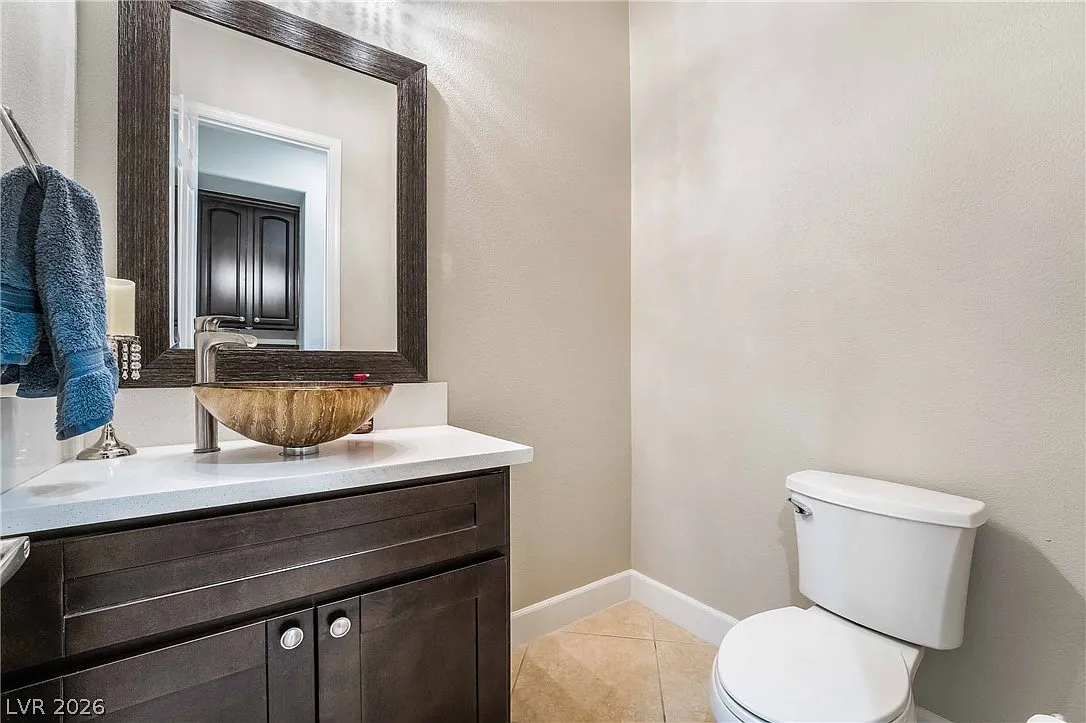 4 bed, 2.5 bath, 2661 sqft, $3,350 — Photo 3