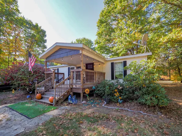 1368 56th St, Fennville, MI 49408