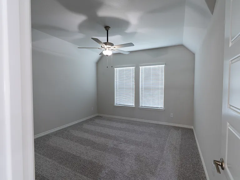 14421 McClint St — Photo 43