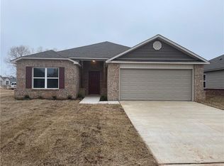 1305 Travertine Pl, Noble, OK 73068