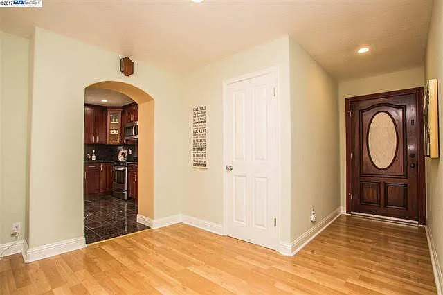 Building Photo - 111 Visa Ct