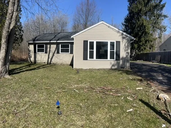 7831 Pegler Blvd, Bridgeport, NY 13030