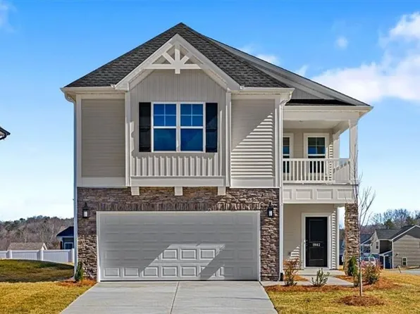 1982 Watkins Landing Dr, Kernersville, NC 28284