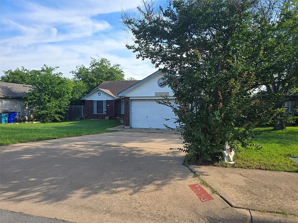 2303 Darnell Dr