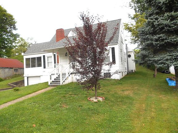 3rd image of 7745 Sissonville Dr