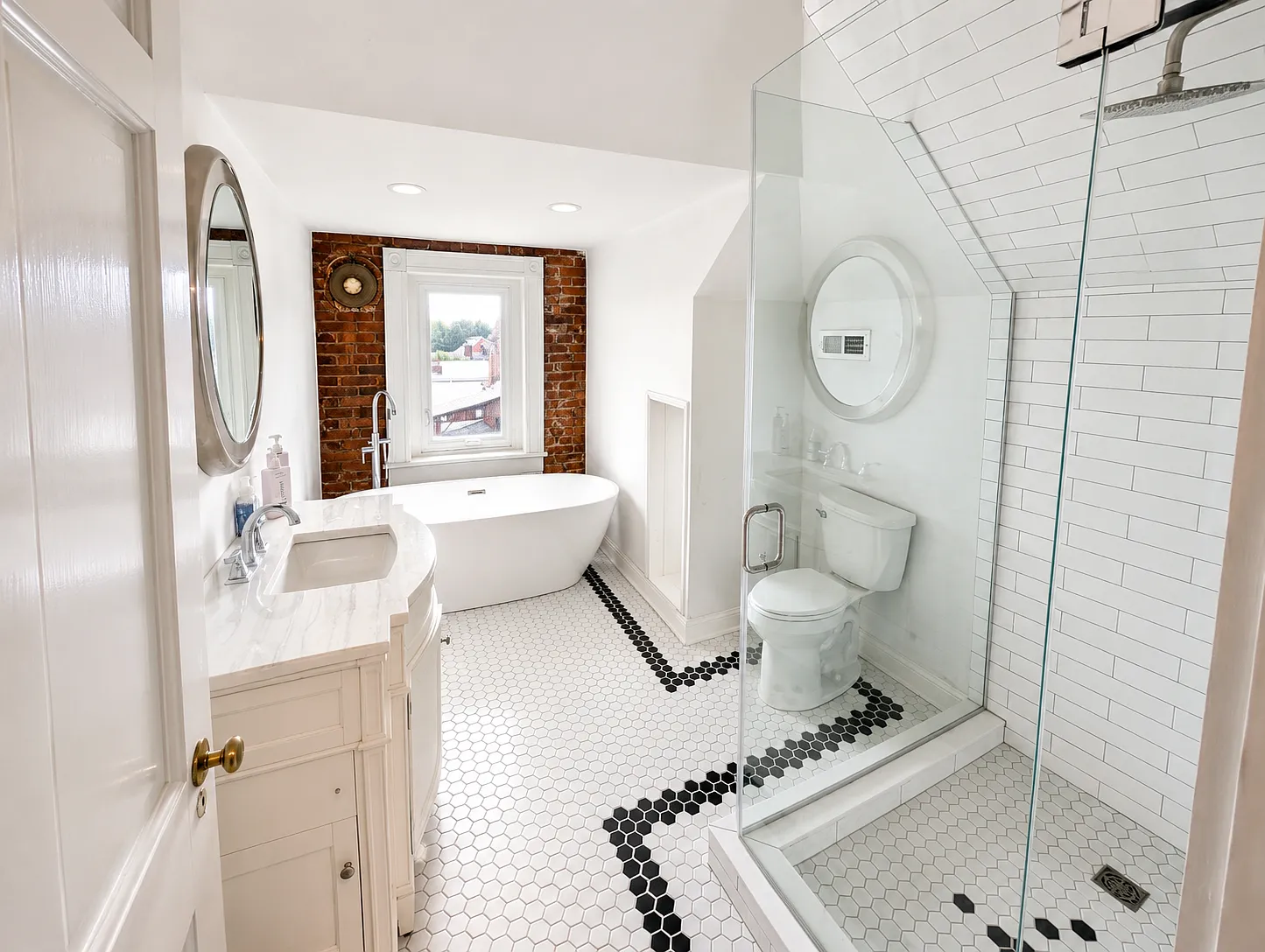 2 bed, 2000 sqft, $2,100 — Photo 4