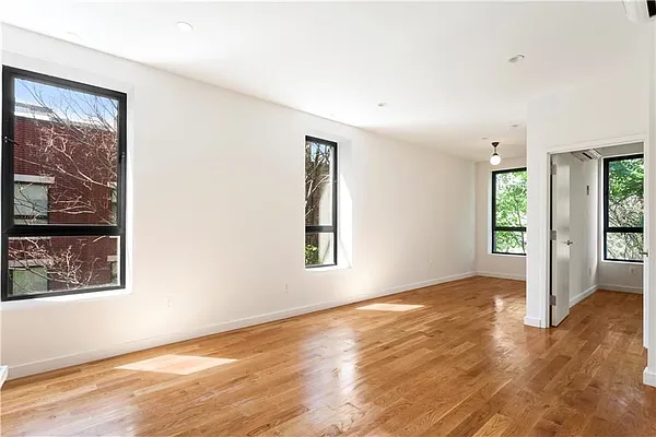 Rented by Investmates Real Estate | media 14