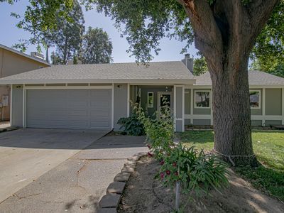 8288 N Del Mar Ave, Fresno, CA, 93711