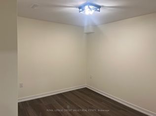 4 Lafleur Ct, Brampton, ON L6Y 3L8