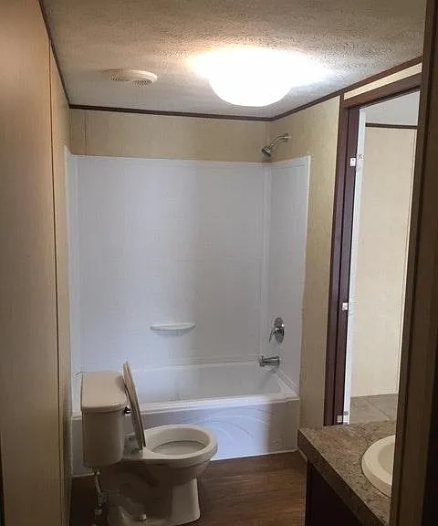454 Bradshaw Cir #4 — Photo 7