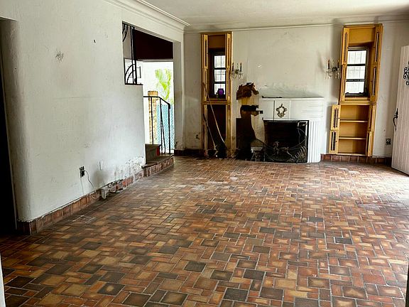 5th image of 2828 SW 7th Avenue